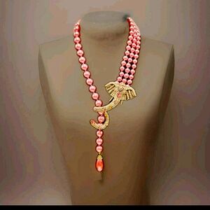 🌹Heidi Daus Aurora Borealis Crystal Statement Necklace in Pink